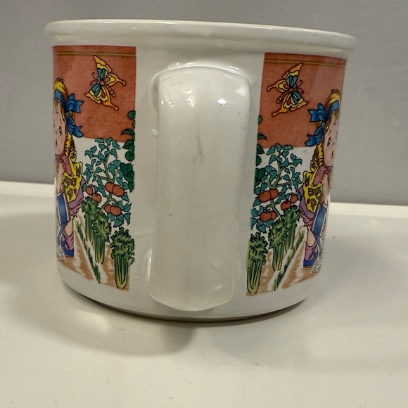 Campbell's Vintage 1993 Mug with Cartoon Design - Picture 4 of 5